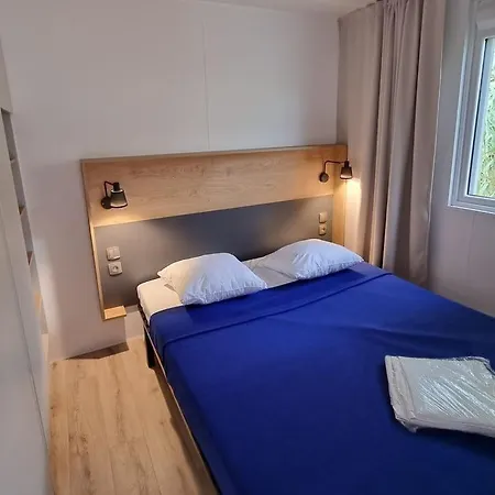 De Ceyreste - Maeva 4*
